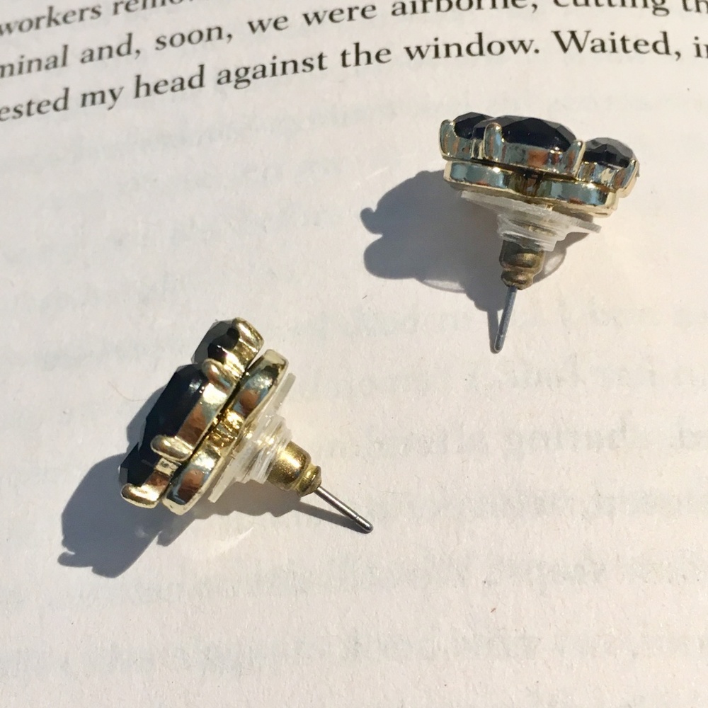 🌻 Blue Flower studs - Picture 2 of 2